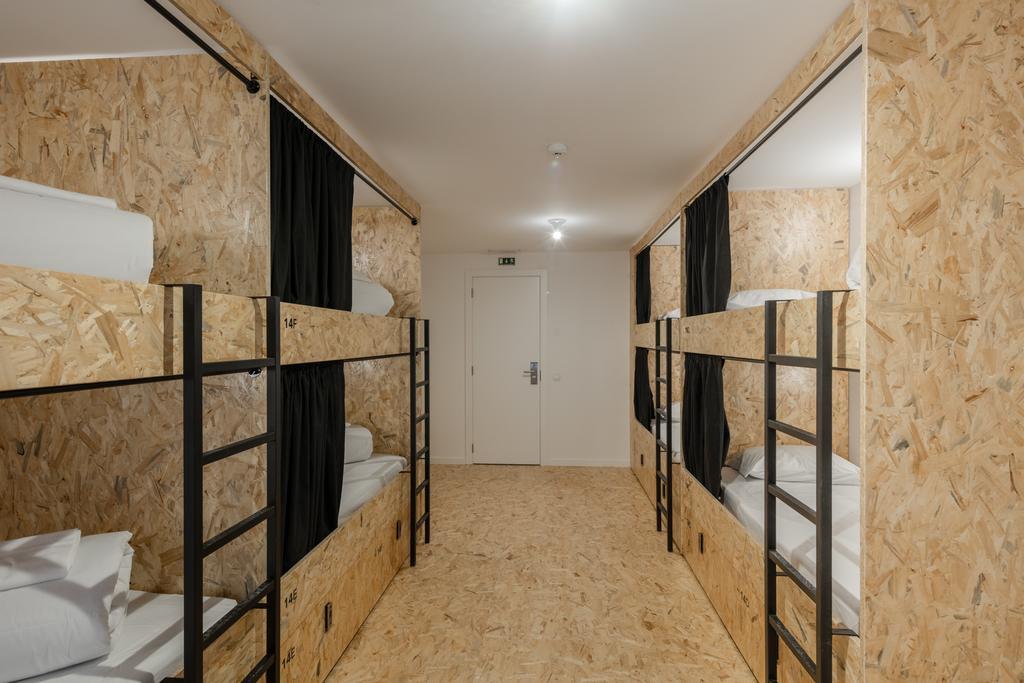 קווארטיירה Hostel Conii & Suites Algarve מראה חיצוני תמונה